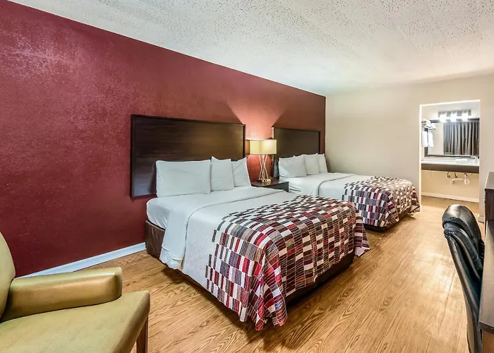 Red Roof Inn & Suites Wapakoneta