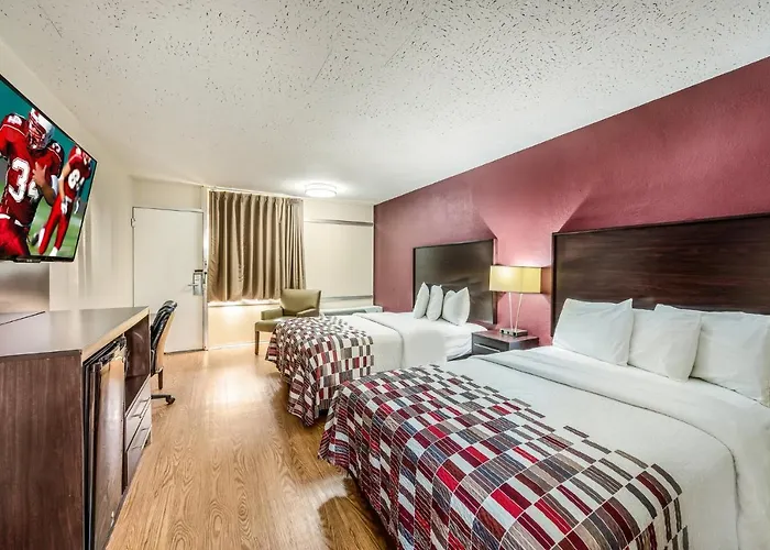 Red Roof Inn & Suites Wapakoneta