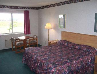 Motel Red Roof & 2*
